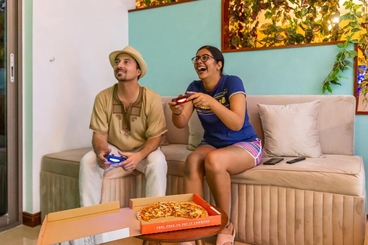 دبي Homestar Deluxe Jbr Meditation & Wellness Hostel المظهر الخارجي الصورة