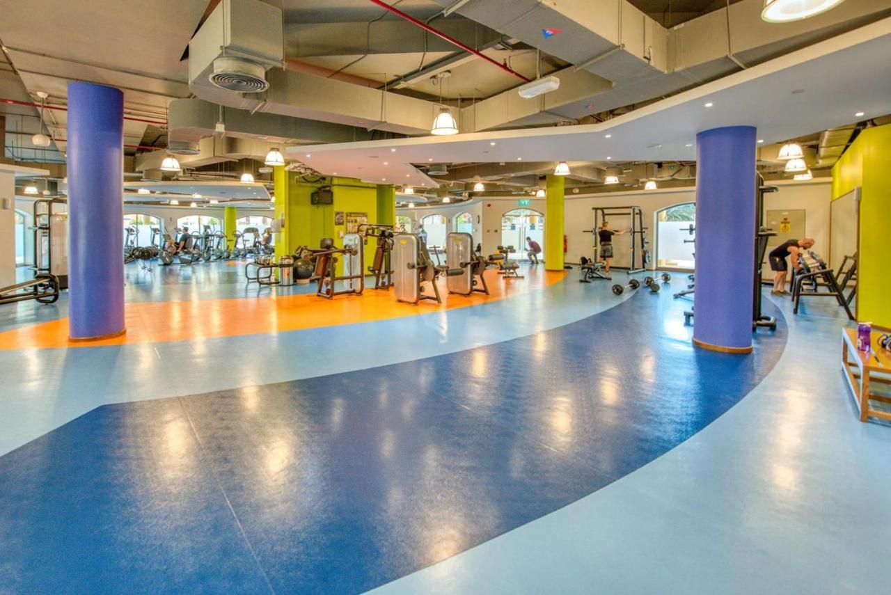 دبي Homestar Deluxe Jbr Meditation & Wellness Hostel المظهر الخارجي الصورة
